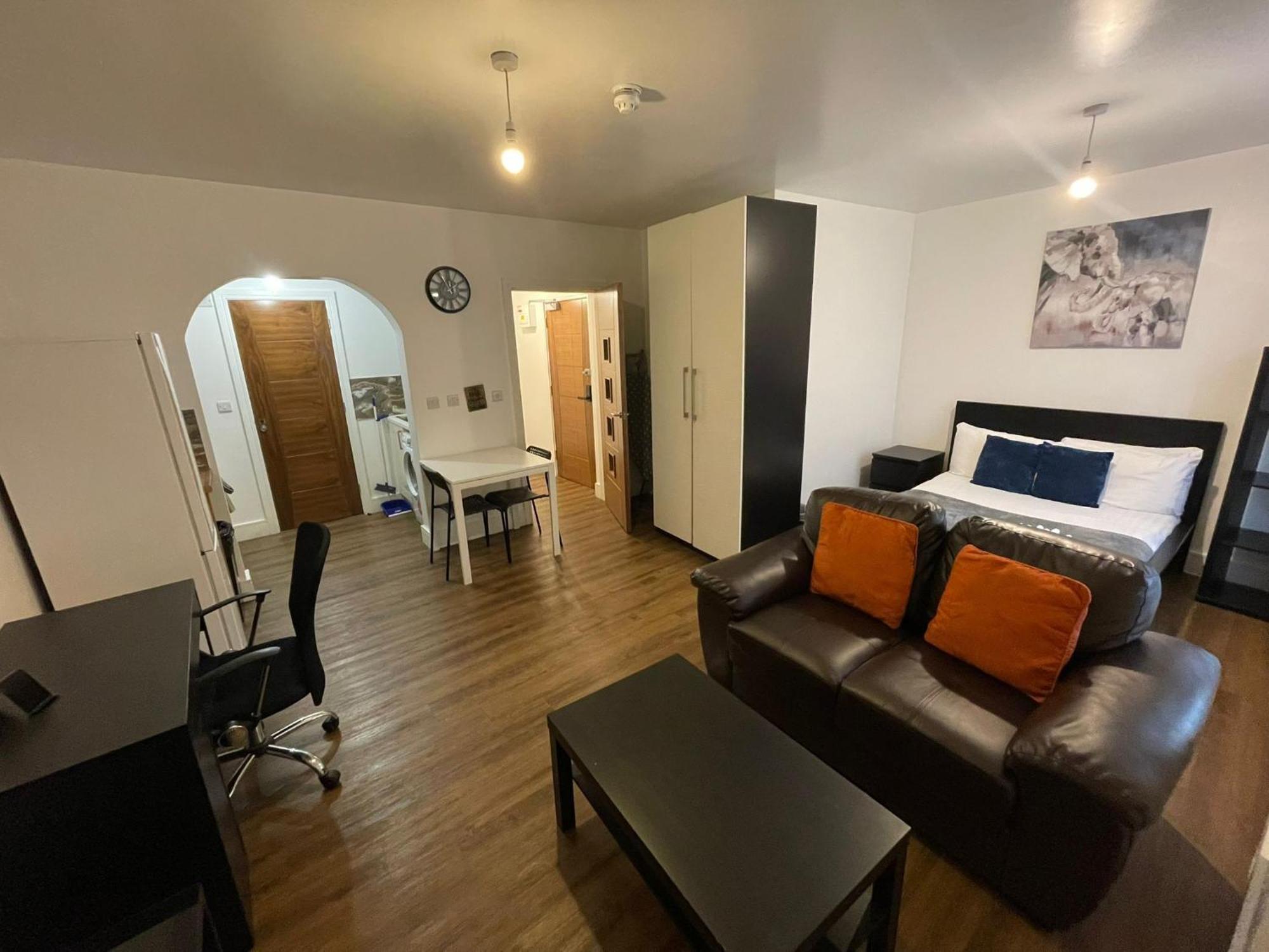 Sav Apartments Rutland Лестер Экстерьер фото
